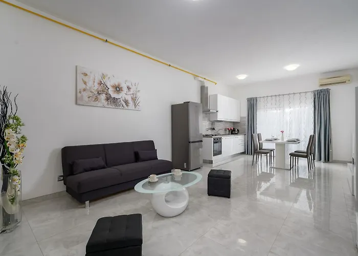 Stancija Amorozo 5 Ap 2 *