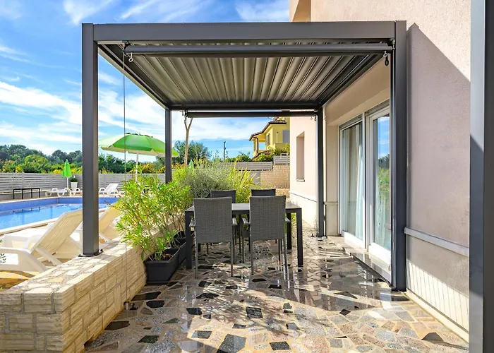 Stancija Amorozo 5 Ap 2 *