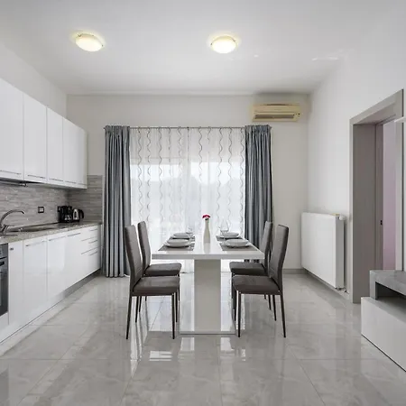 Stancija Amorozo 5 Ap 2 Apartamento *