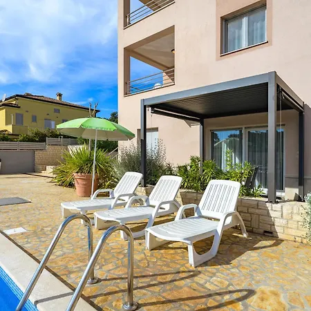 Appartement Stancija Amorozo 5 Ap 2 *