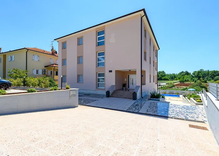 Stancija Amorozo 5 Ap 2 Διαμέρισμα Πόρετς