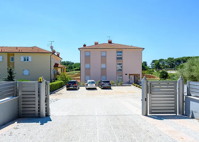 Stancija Amorozo 5 Ap 2 Appartamento Porec