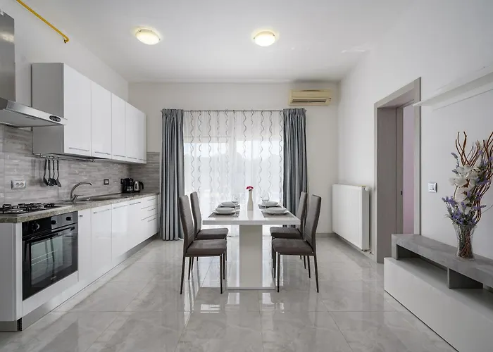 Stancija Amorozo 5 Ap 2 Apartman *