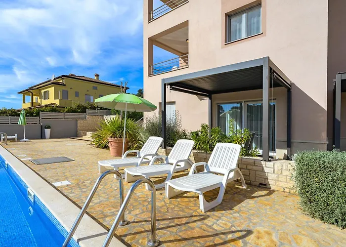 Apartman Stancija Amorozo 5 Ap 2 *