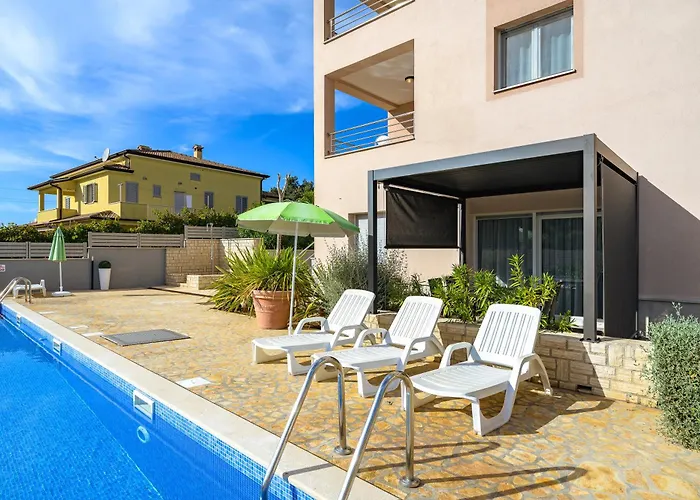 Stancija Amorozo 5 Ap 2 Porec